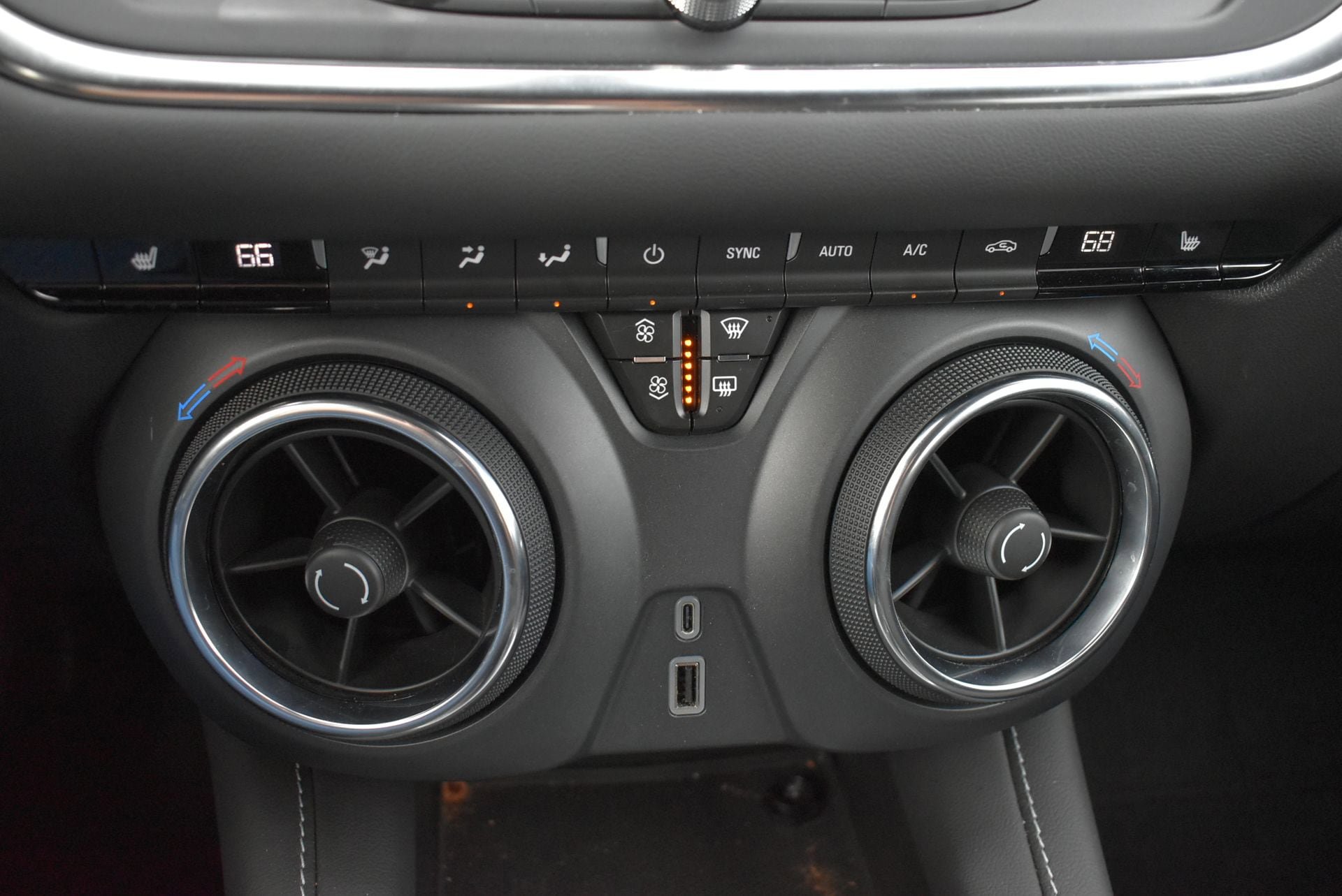 Used 2024 Chevrolet Blazer LT w/ Driver Confidence Package FWD image 29