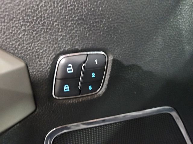 Used 2016 Ford F150 Lariat w/ Equipment Group 502A Luxury image 21