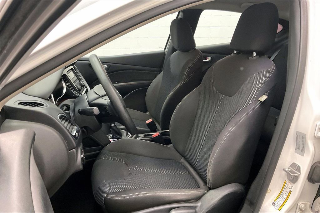 Used 2015 Dodge Dart SXT image 16