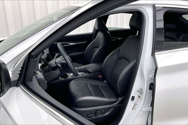 Certified 2025 INFINITI QX55 Luxe w/ Cargo Package AWD/4WD image 8