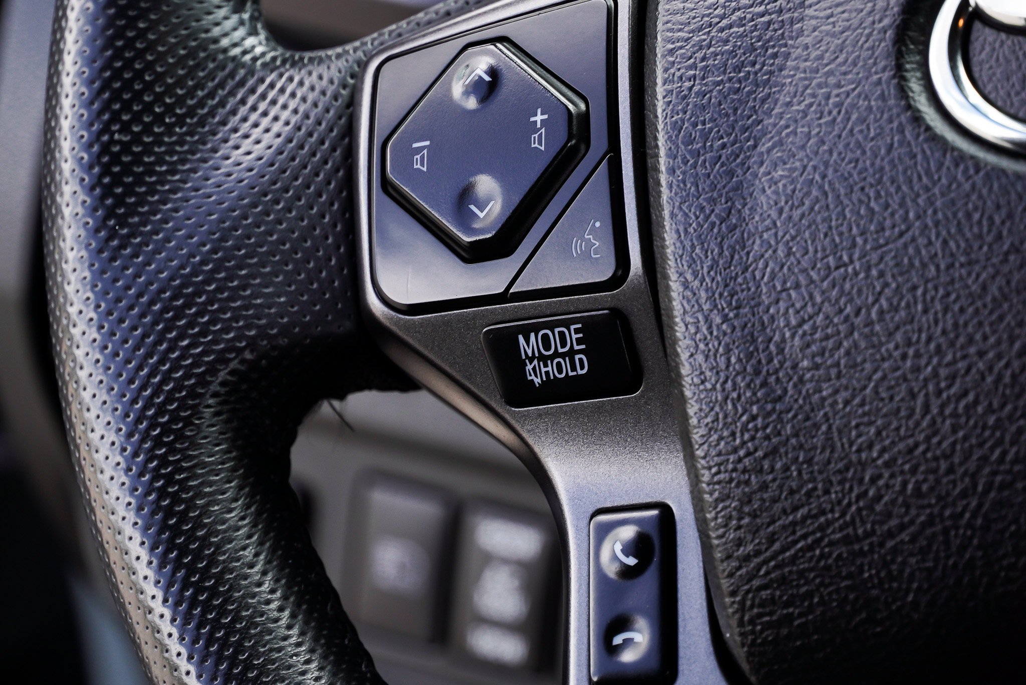 Certified 2022 Toyota Tacoma TRD Off-Road AWD/4WD image 30