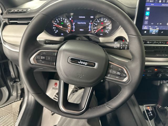 Certified 2025 Jeep Compass Limited image 25