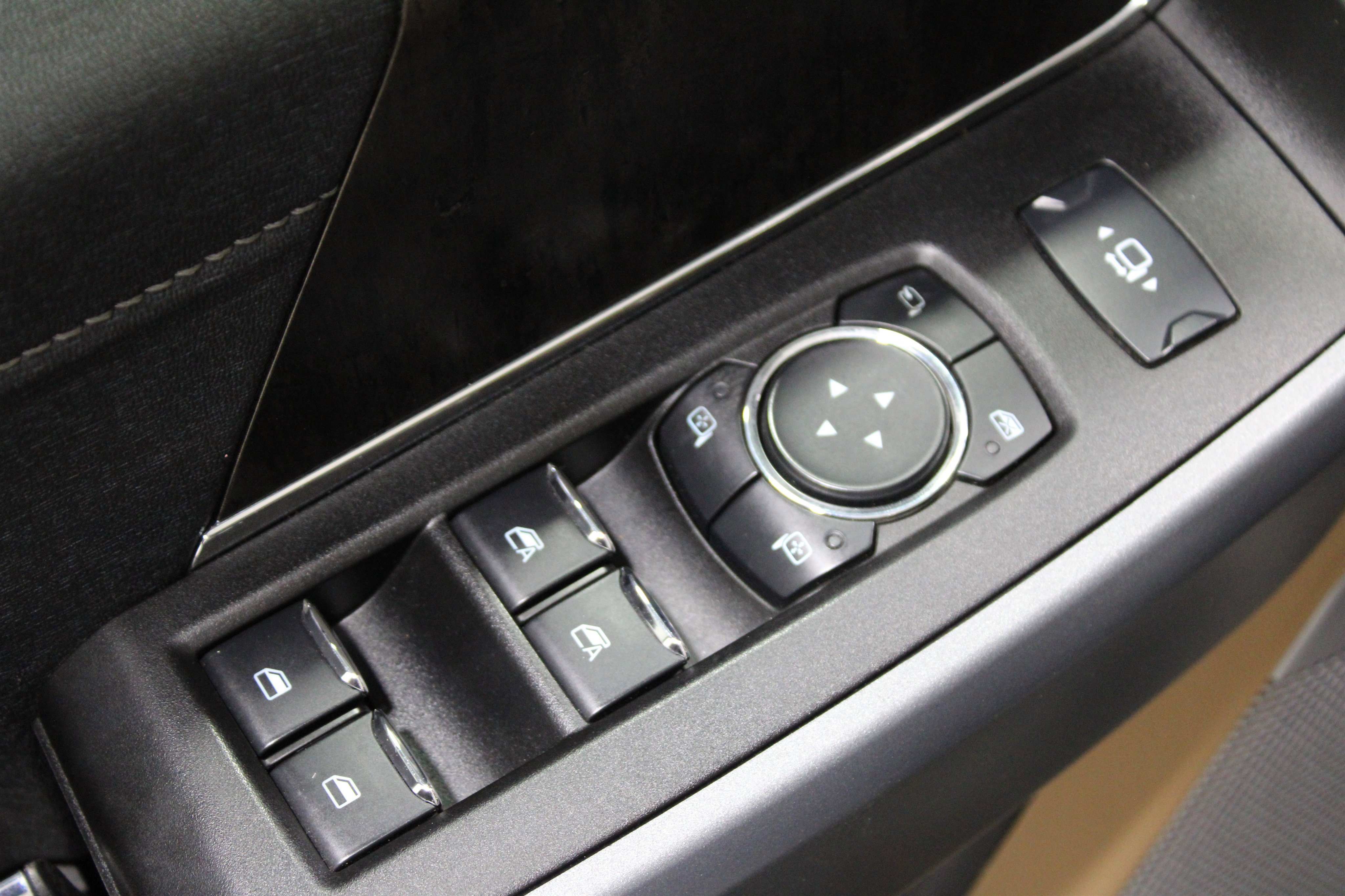 Used 2024 Ford F350 Lariat w/ Lariat Ultimate Package image 6