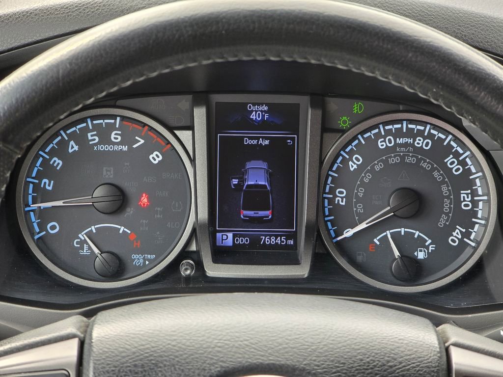 Used 2019 Toyota Tacoma TRD Sport w/ Technology Package image 6