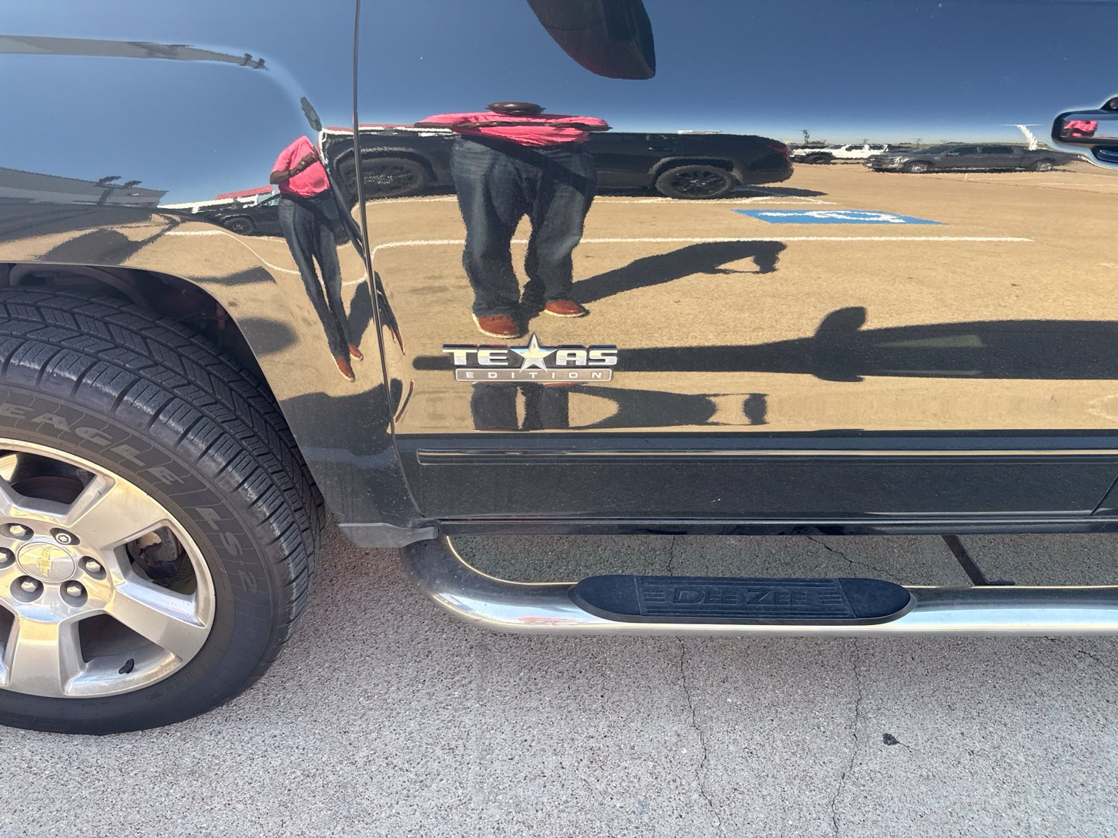 Used 2017 Chevrolet Silverado 1500 LT w/ Texas Edition RWD image 3