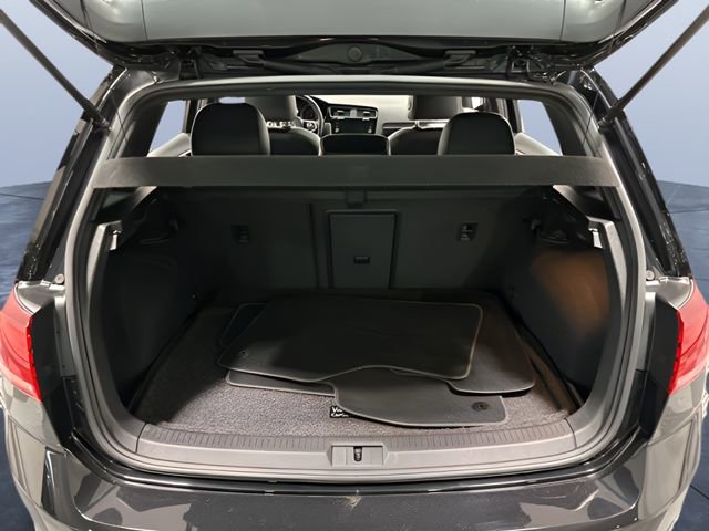 Used 2020 Volkswagen GTI SE FWD image 10