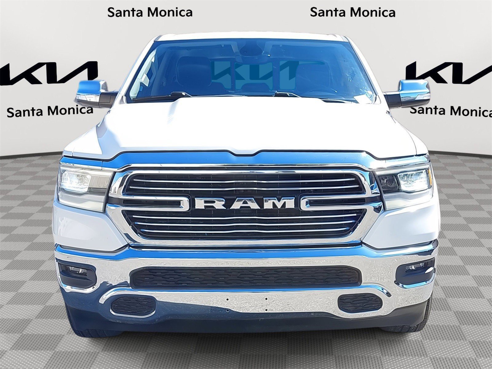 Used 2020 RAM 1500 Laramie image 2