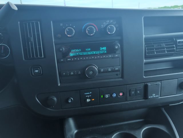 Used 2025 Chevrolet Express 3500 LT w/ LT Preferred Equipment Group RWD image 19