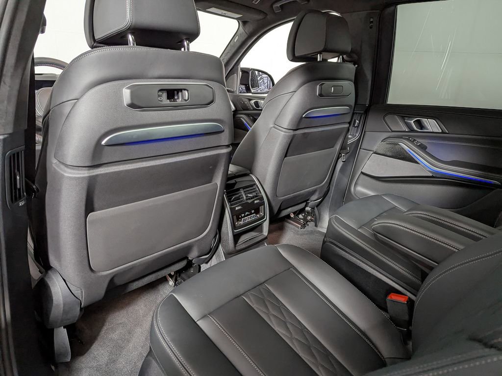 Used 2026 BMW X7 M60i image 53