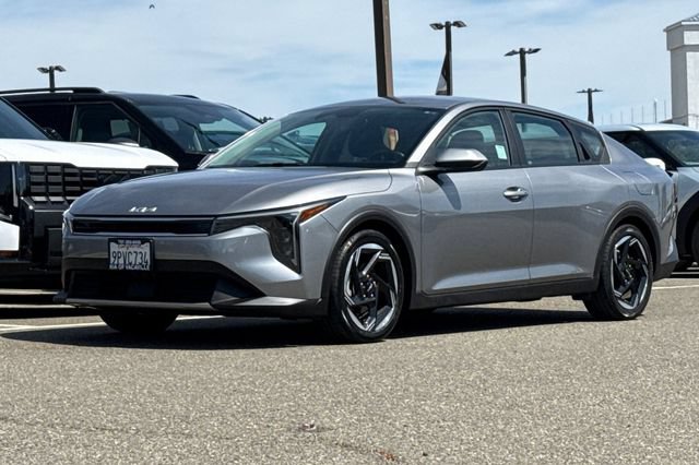 Certified 2025 Kia K4 EX FWD image 10