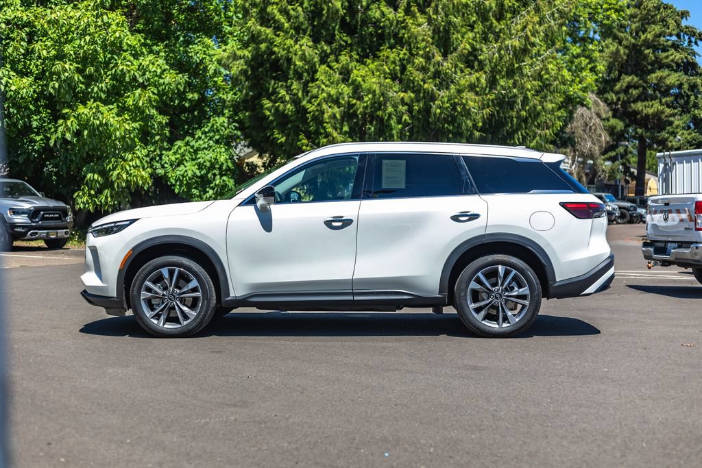 Used 2024 INFINITI QX60 Luxe AWD/4WD image 10