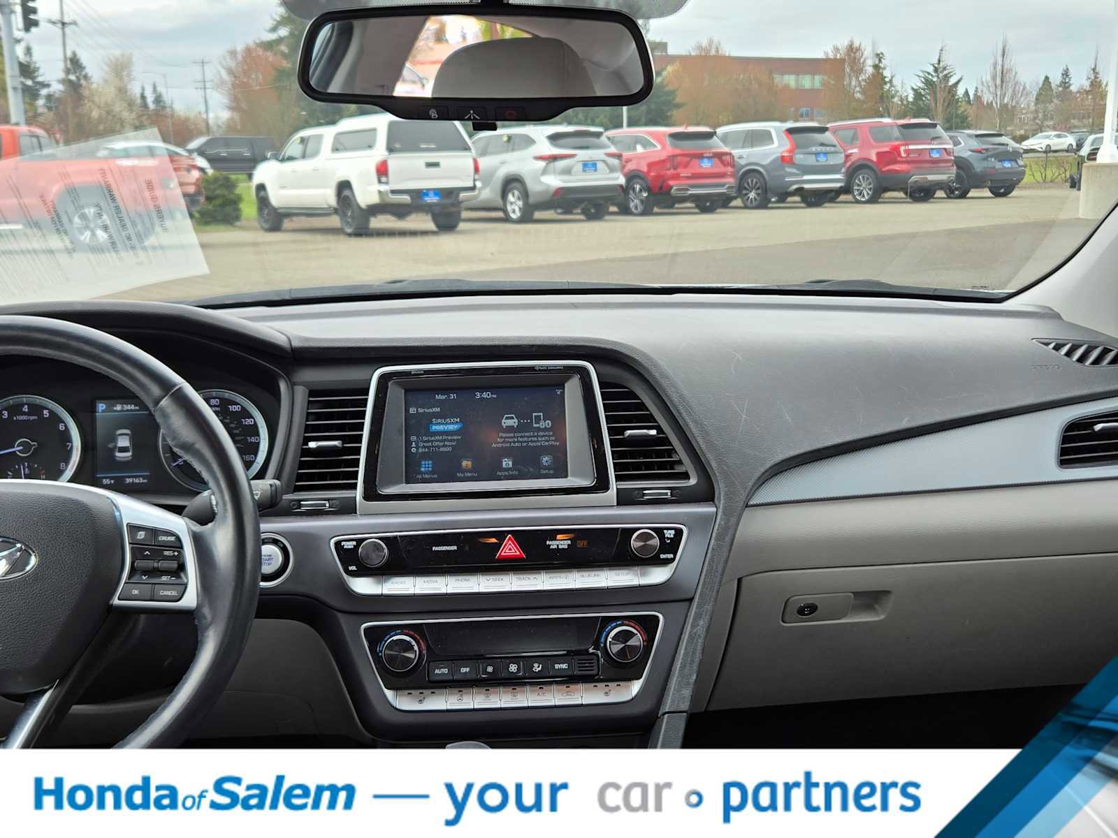 Used 2019 Hyundai Sonata SEL w/ Cargo Package image 10