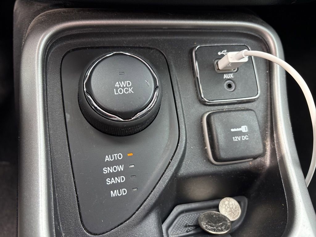 Used 2018 Jeep Compass Latitude w/ Popular Equipment Group image 26