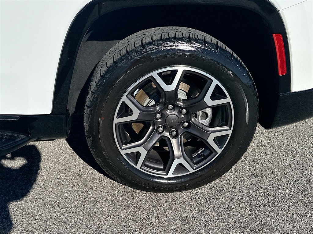 Used 2023 Jeep Wagoneer Series III w/ Preferred Equipment Group image 24