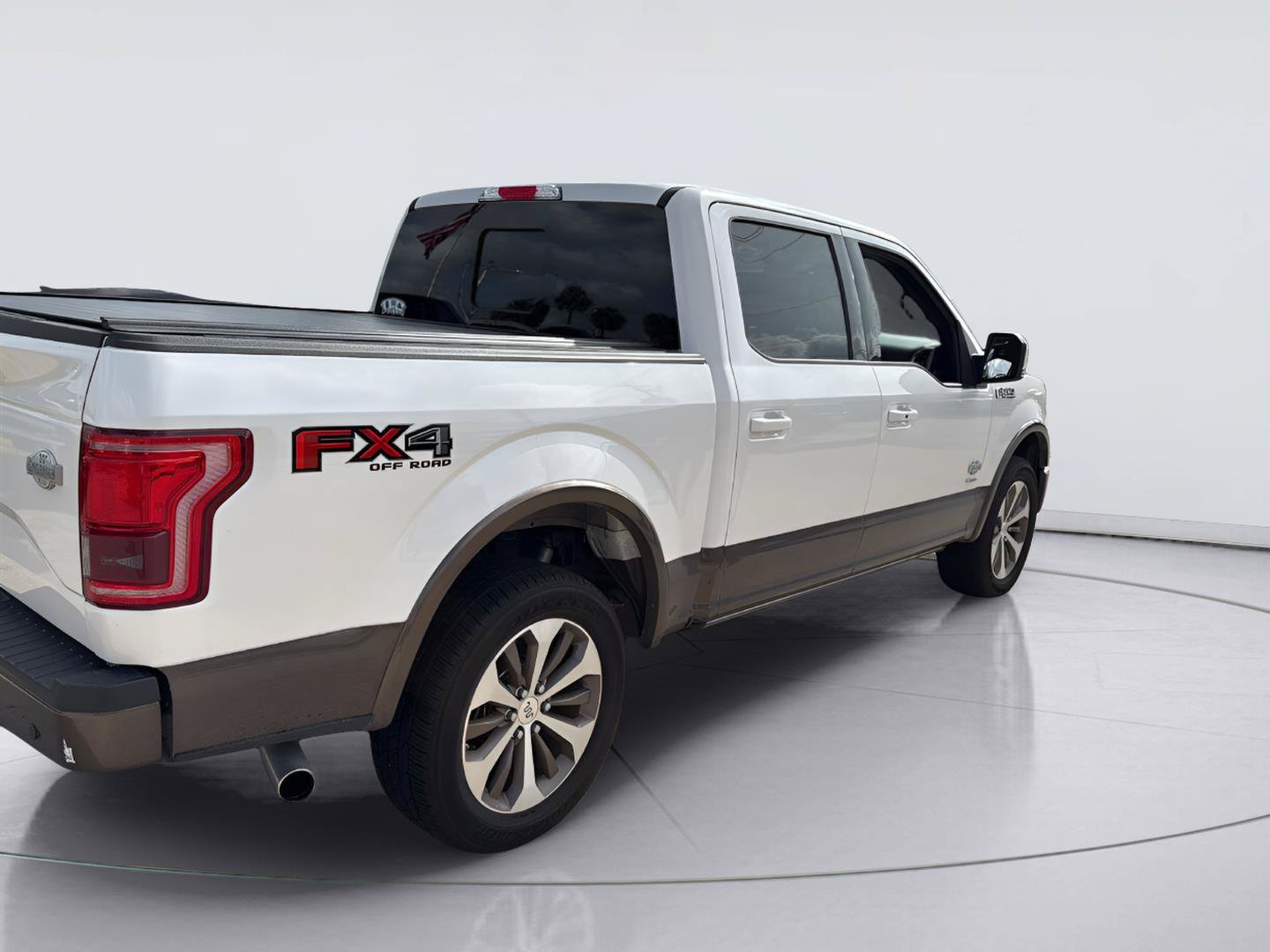 Used 2016 Ford F150 King Ranch w/ Equipment Group 601A Luxury AWD/4WD image 5