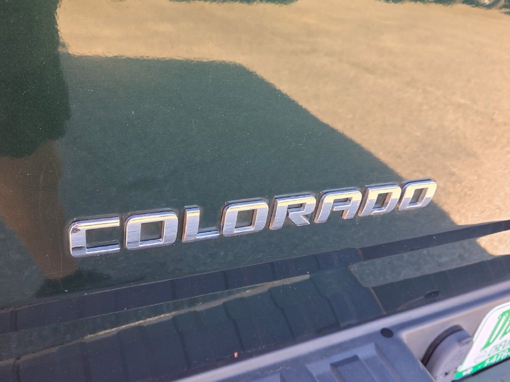 Used 2015 Chevrolet Colorado Z71 AWD/4WD image 8