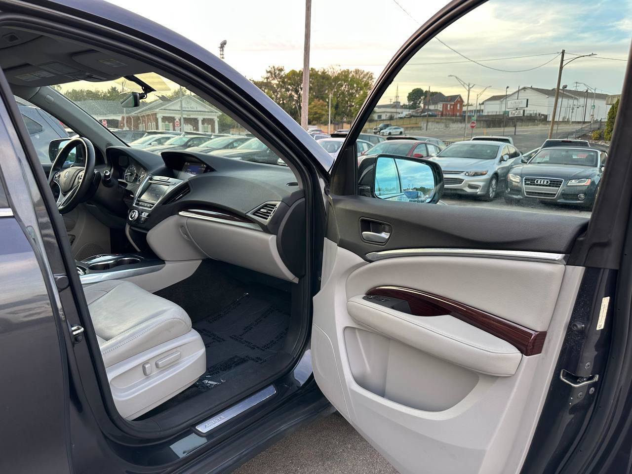 Used 2016 Acura MDX w/ AcuraWatch Plus Package FWD image 27