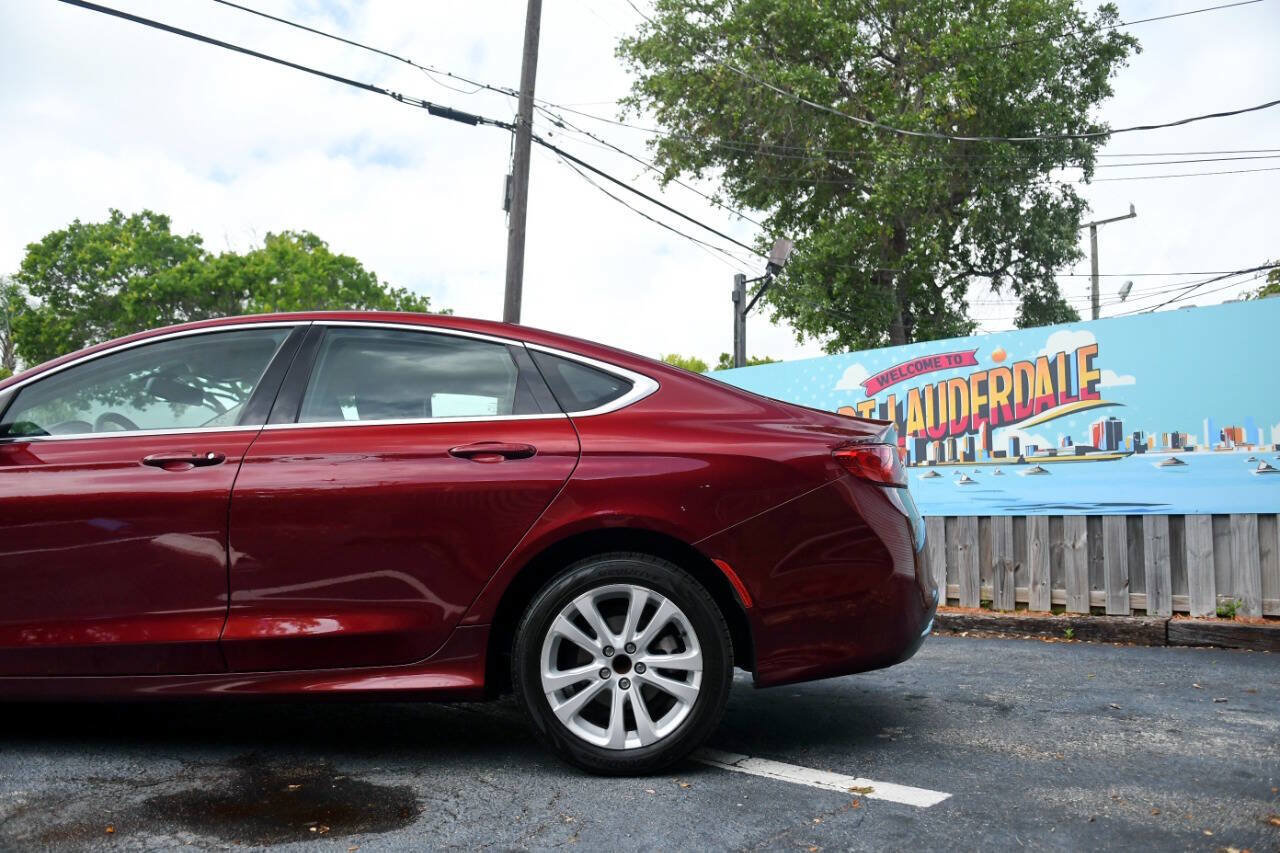 Used 2015 Chrysler 200 Limited FWD image 8