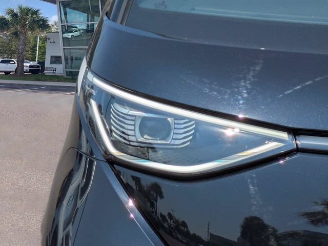 New 2025 Volkswagen ID. Buzz Pro S RWD image 10