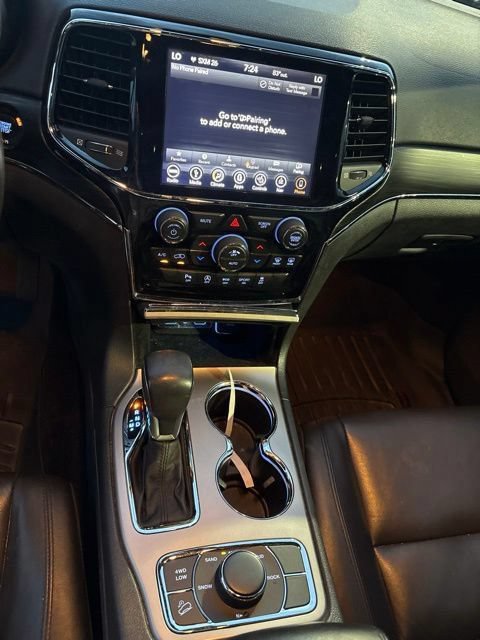 Used 2019 Jeep Grand Cherokee Limited AWD/4WD image 16