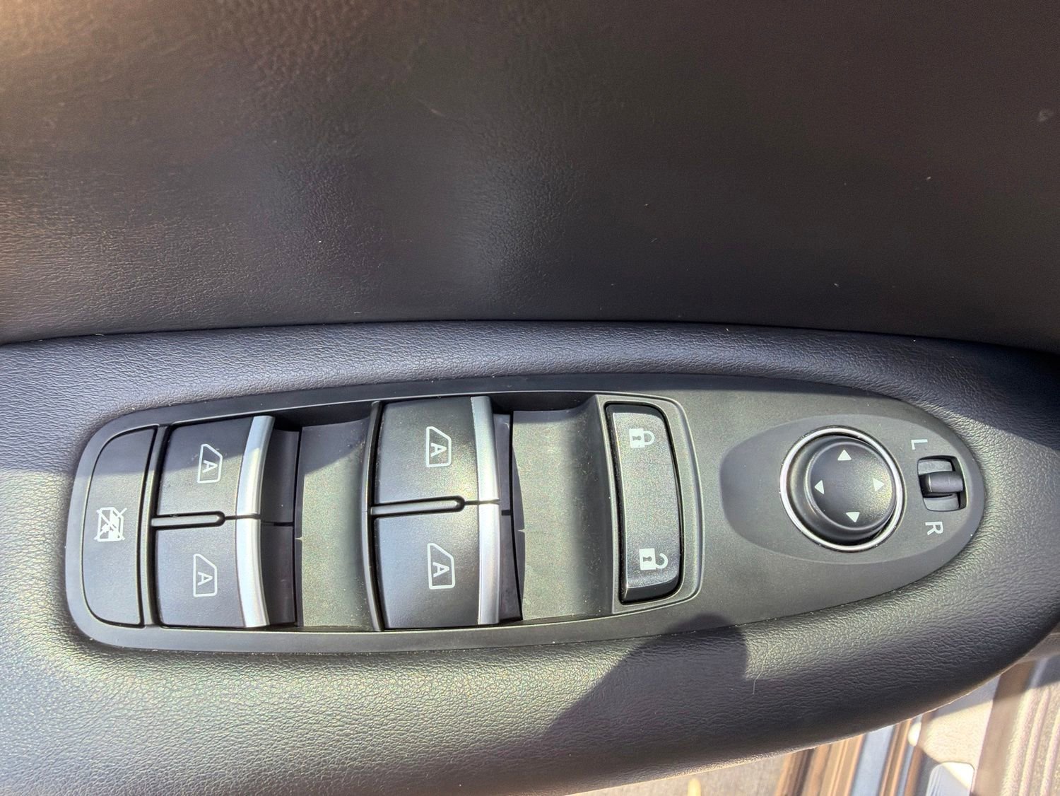 Used 2022 INFINITI QX55 Luxe w/ Cargo Package AWD/4WD image 14