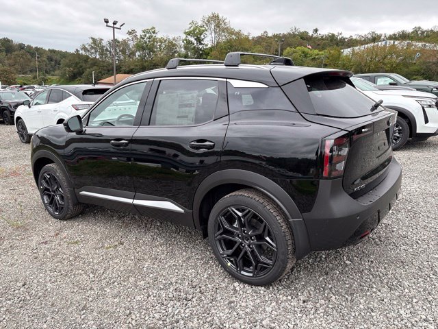 New 2027 Nissan Kicks SR AWD/4WD image 3