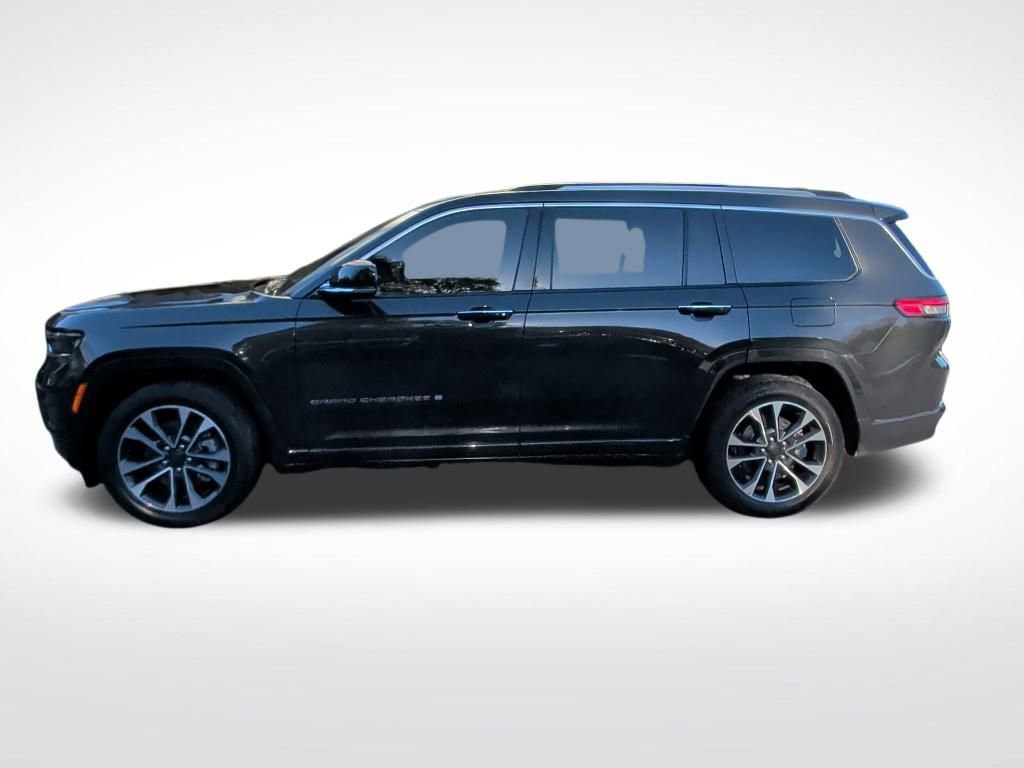 Used 2022 Jeep Grand Cherokee L Overland w/ Luxury Tech Group IV image 2