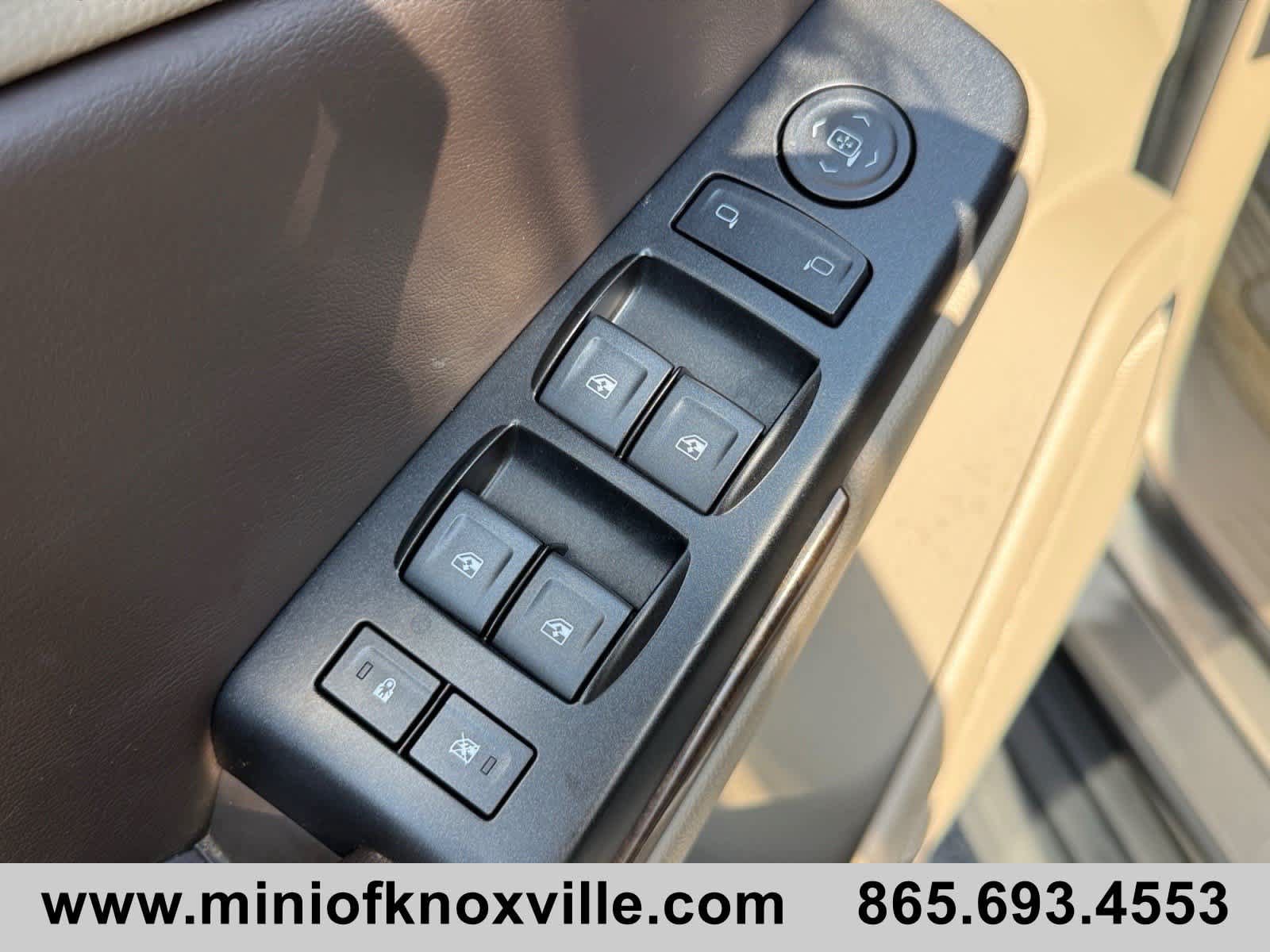 Used 2018 Chevrolet Tahoe LS w/ All-Season Package RWD image 14