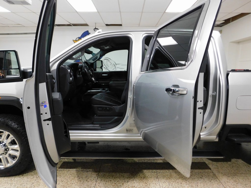 Used 2022 GMC Sierra 3500 Denali w/ Technology Package image 30