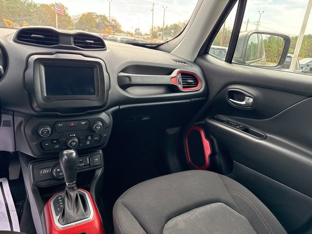 Used 2020 Jeep Renegade Trailhawk image 25