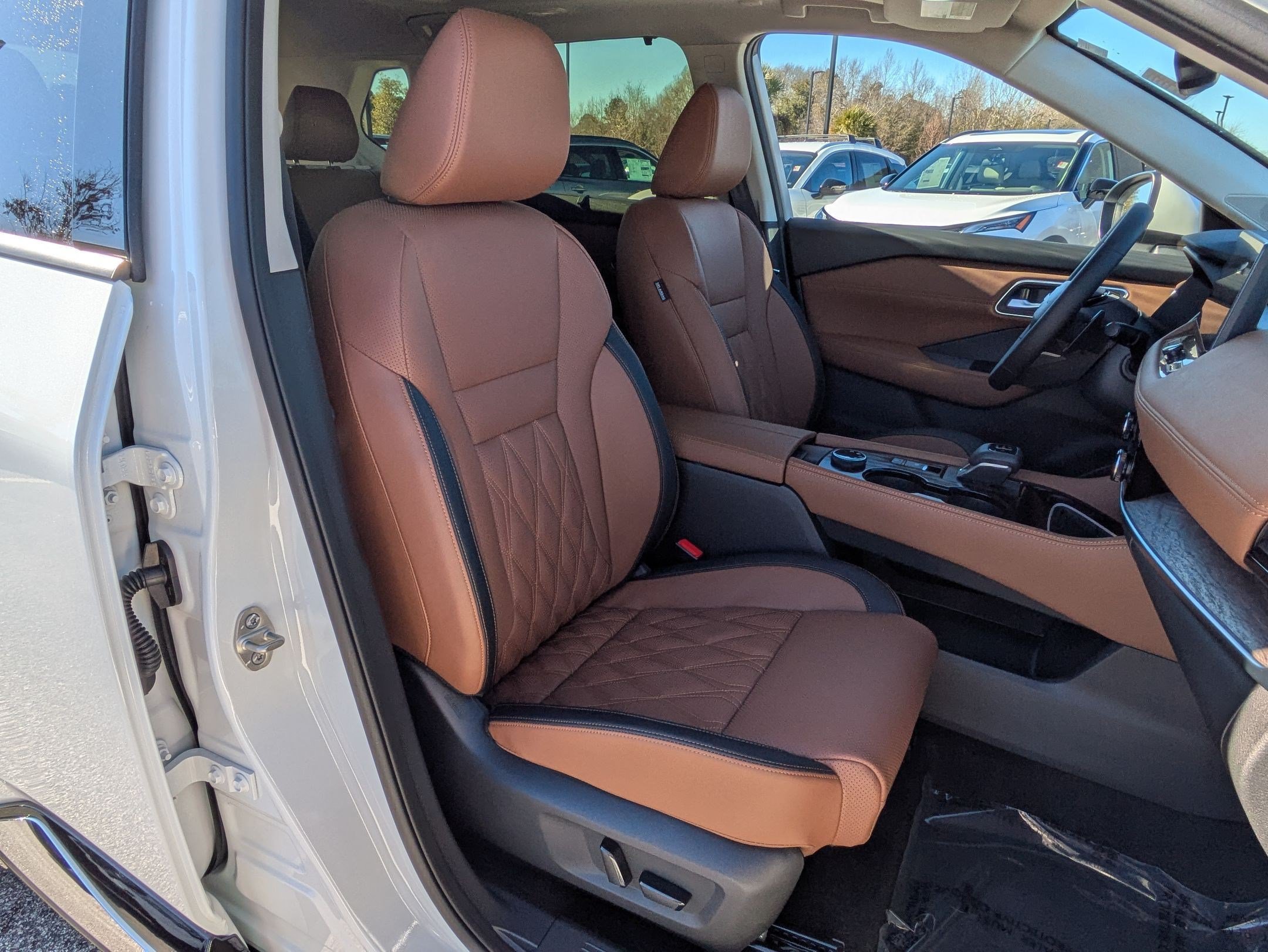 New 2026 Nissan Rogue Platinum w/ Platinum Premium Package AWD/4WD image 35