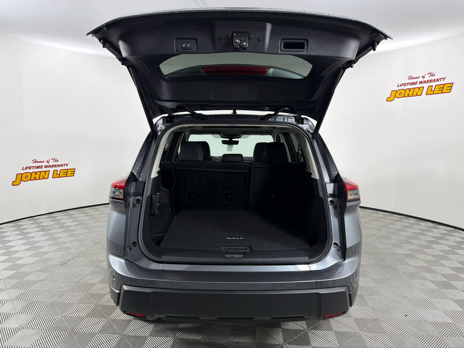 New 2026 Nissan Rogue Dark Armor image 5