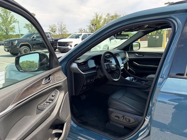New 2026 Jeep Grand Cherokee Limited AWD/4WD image 15
