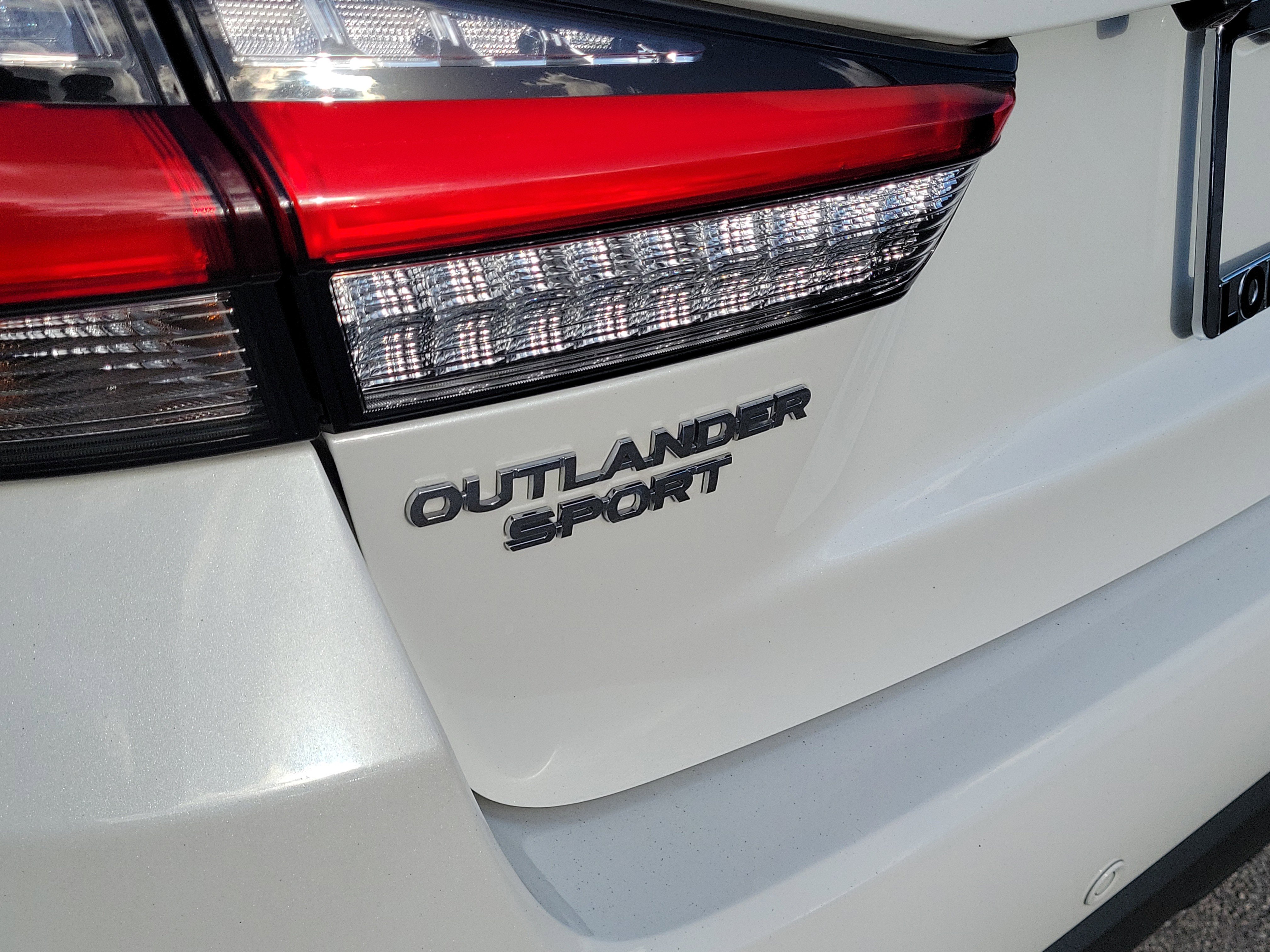 Used 2021 Mitsubishi Outlander Sport ES image 27