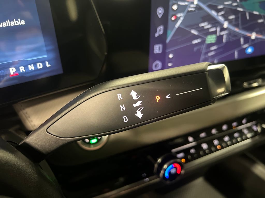 New 2026 Chevrolet Equinox LT w/ Convenience Package II AWD/4WD image 25