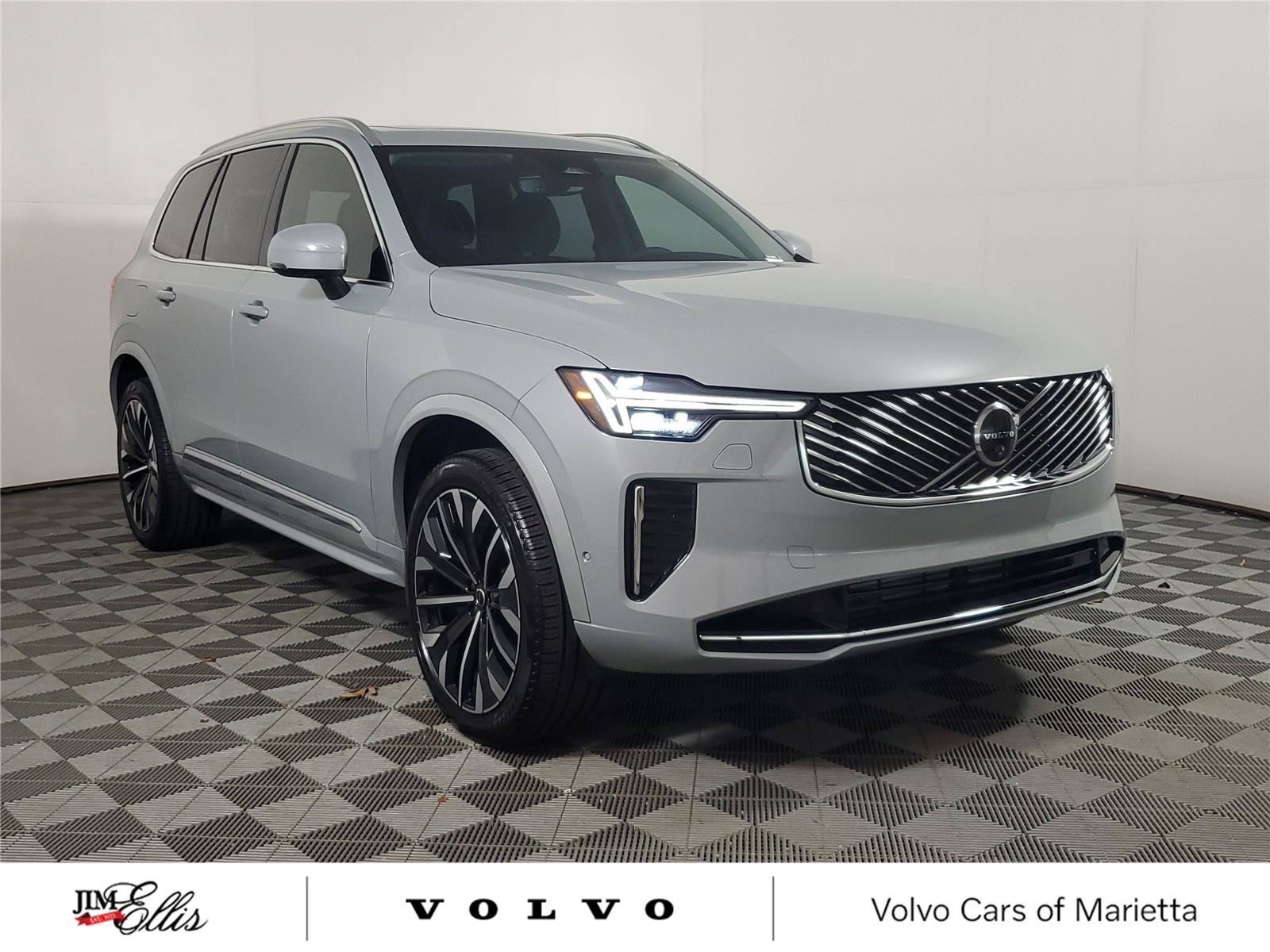 Certified 2025 Volvo XC90 T8 Plus w/ Protection Package Premier AWD/4WD image 1