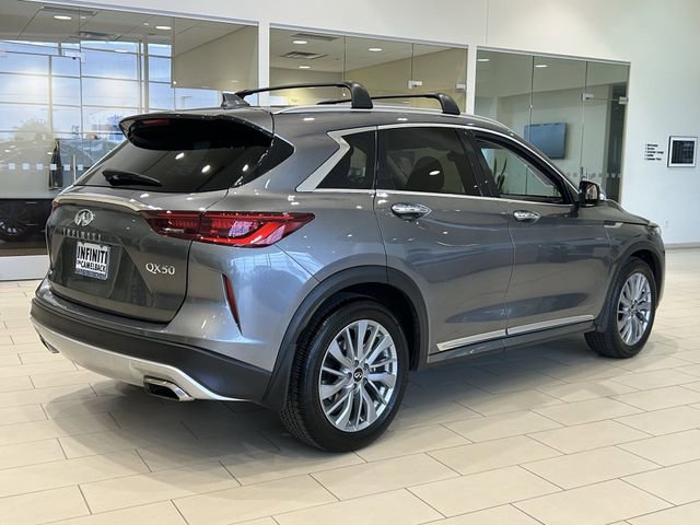Certified 2025 INFINITI QX50 Luxe w/ Accent Package image 6
