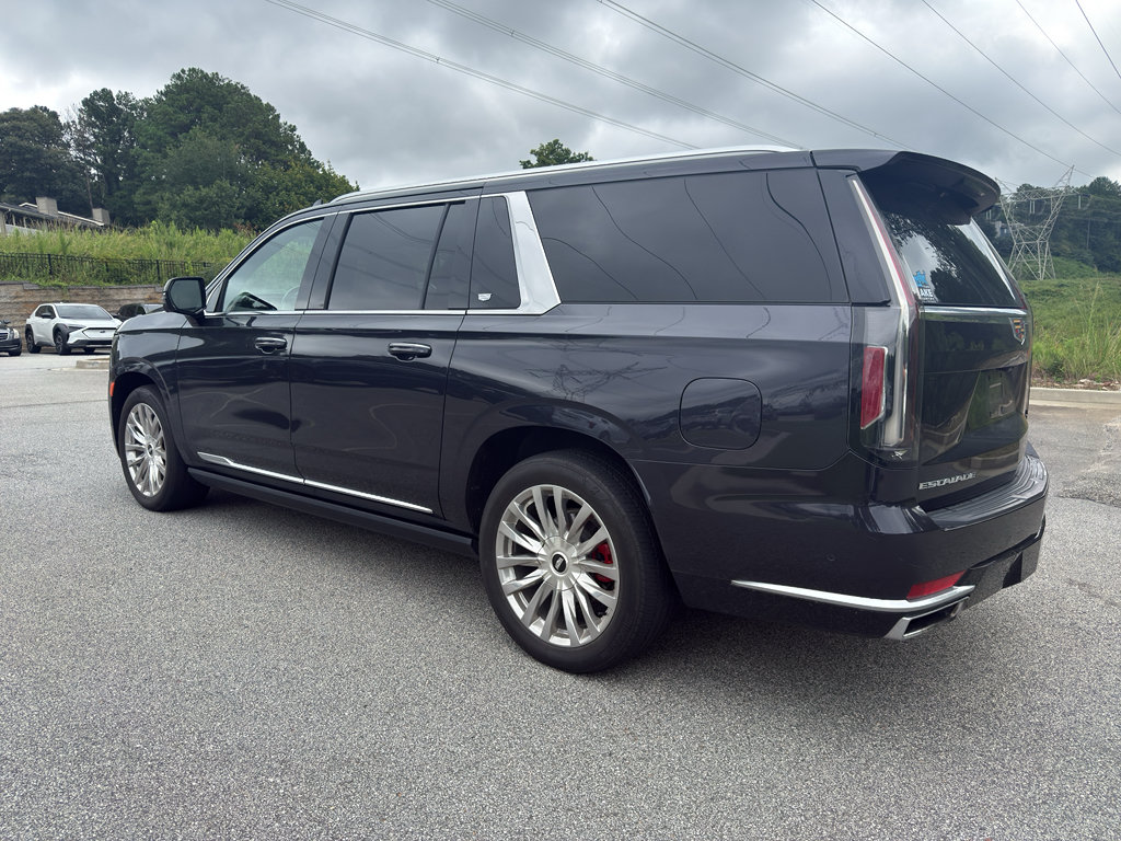Used 2022 Cadillac Escalade ESV Premium Luxury w/ Performance Package AWD/4WD image 2