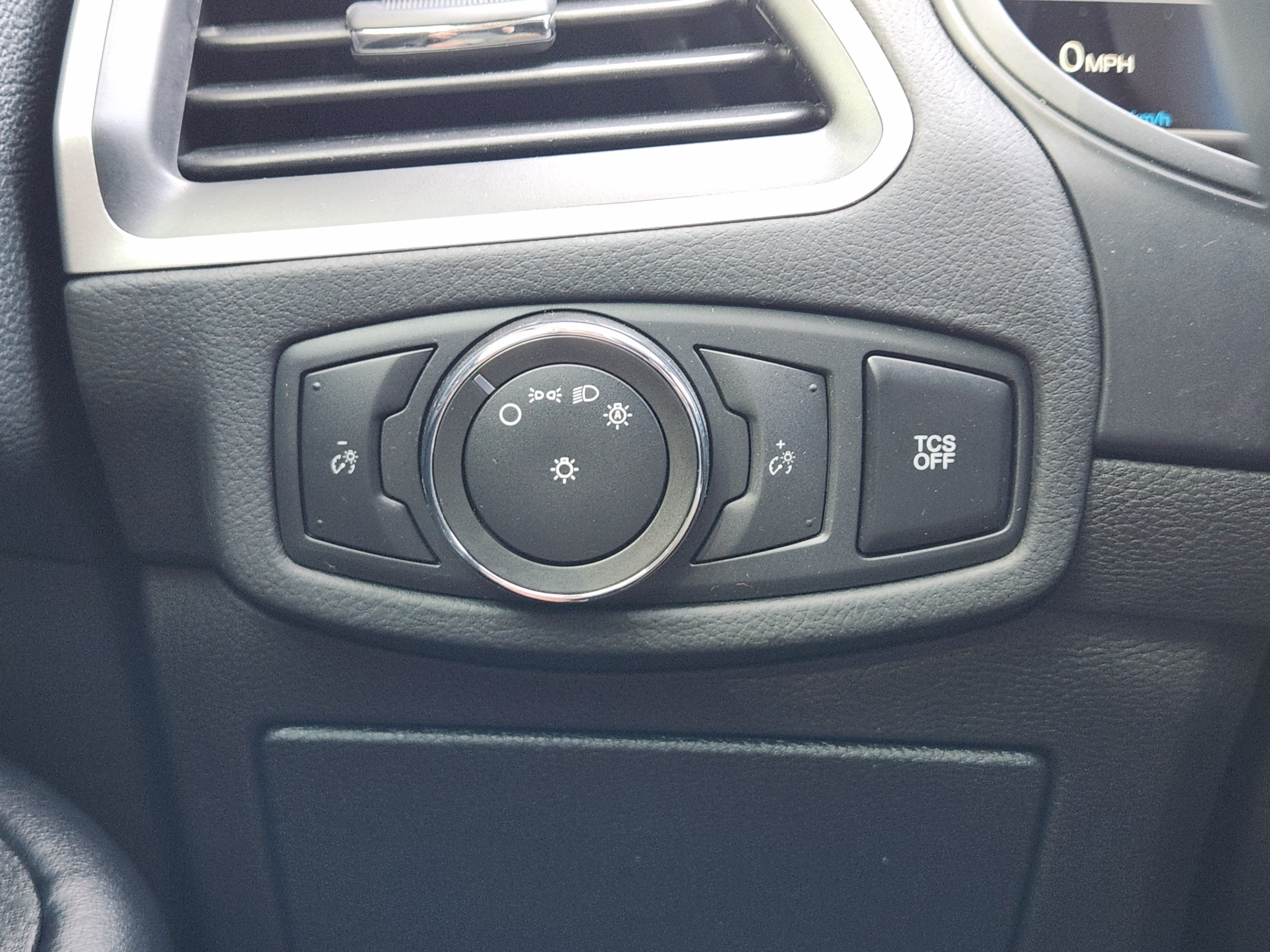 Used 2022 Ford Edge SE AWD/4WD image 17