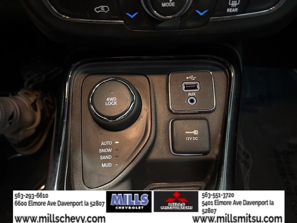 Used 2018 Jeep Compass Latitude w/ Popular Equipment Group AWD/4WD image 22