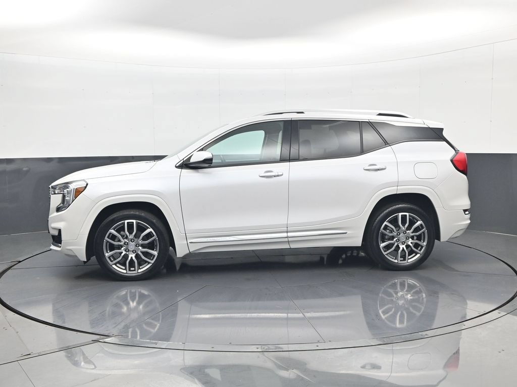 Used 2023 GMC Terrain Denali AWD/4WD image 9