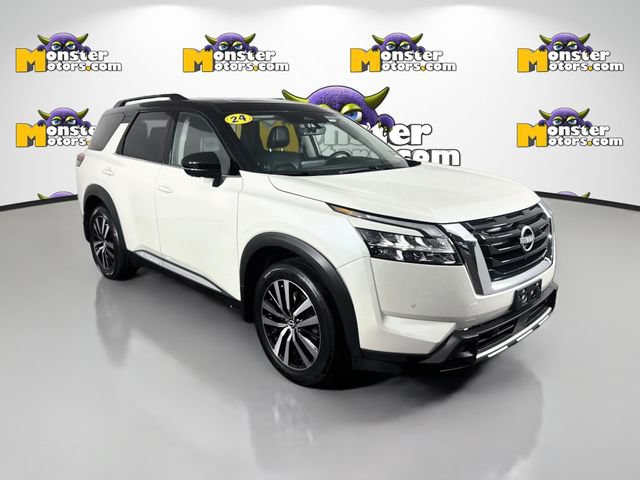 Used 2024 Nissan Pathfinder Platinum AWD/4WD image 3