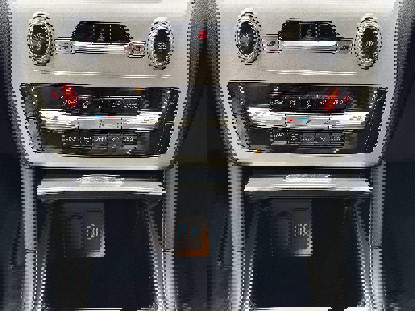 Used 2022 Ford Explorer XLT w/ Class IV Trailer Tow Package image 23