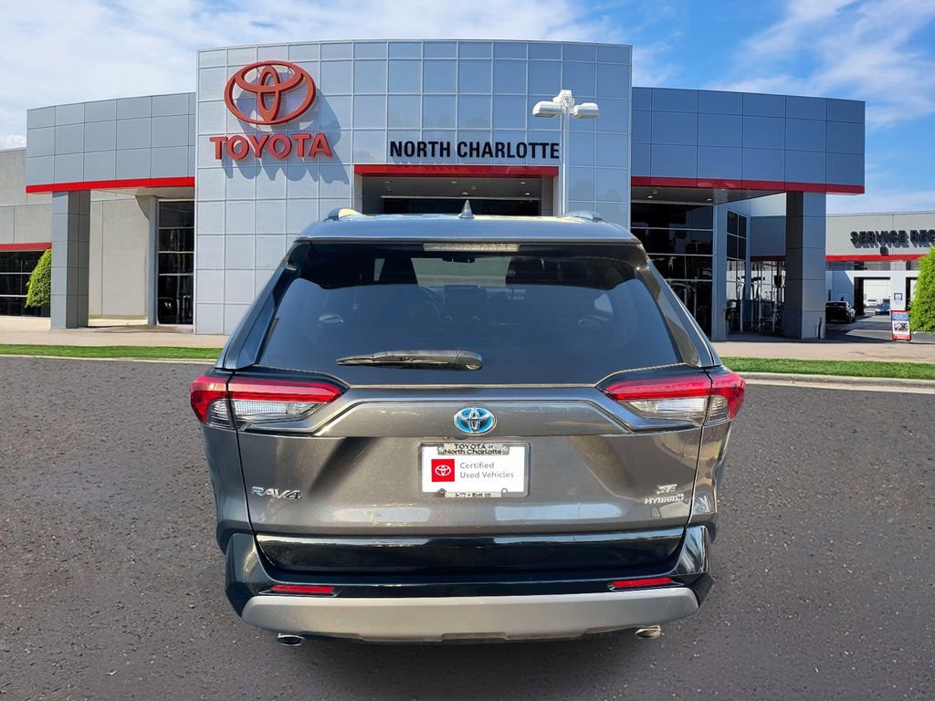 Used 2023 Toyota RAV4 SE w/ Convenience Package image 9