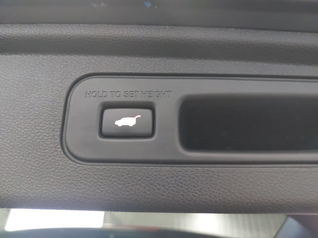 Used 2023 Honda Odyssey Touring image 13
