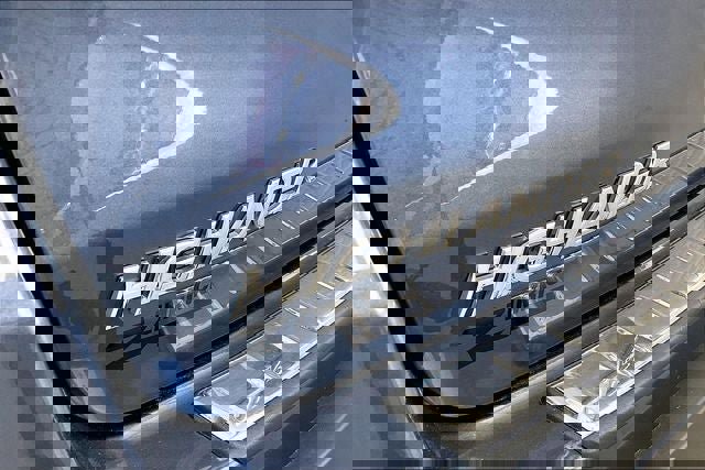 Used 2017 Toyota Highlander XLE image 9