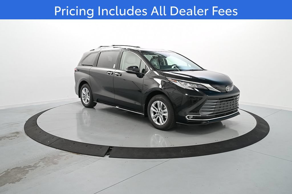 New 2026 Toyota Sienna Limited FWD image 4