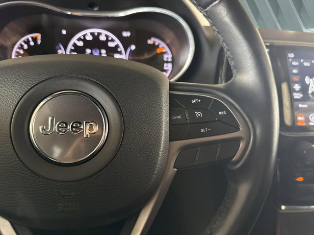 Used 2022 Jeep Grand Cherokee Laredo E image 13