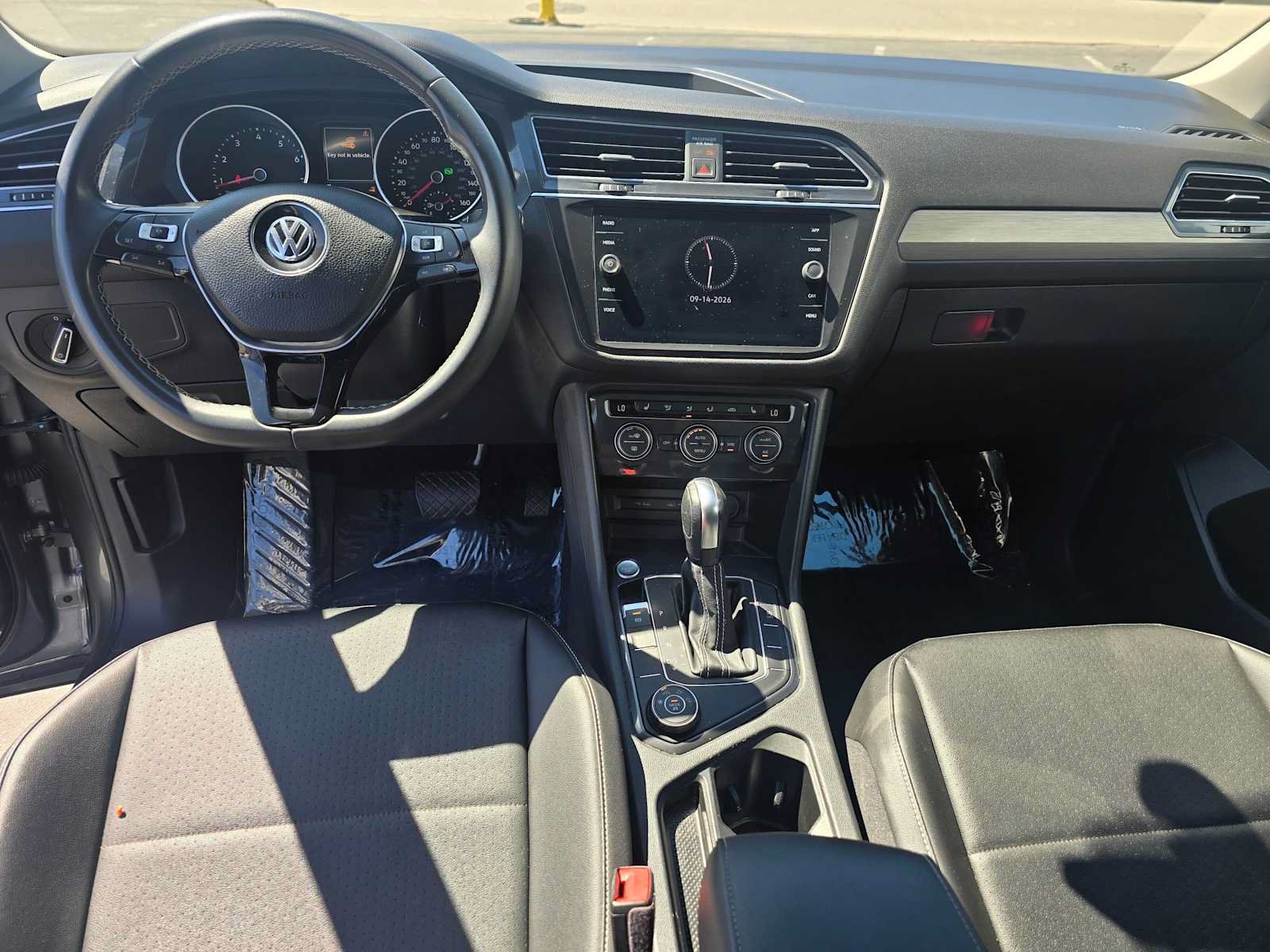 Used 2021 Volkswagen Tiguan SE w/ Panoramic Sunroof Package AWD/4WD image 19