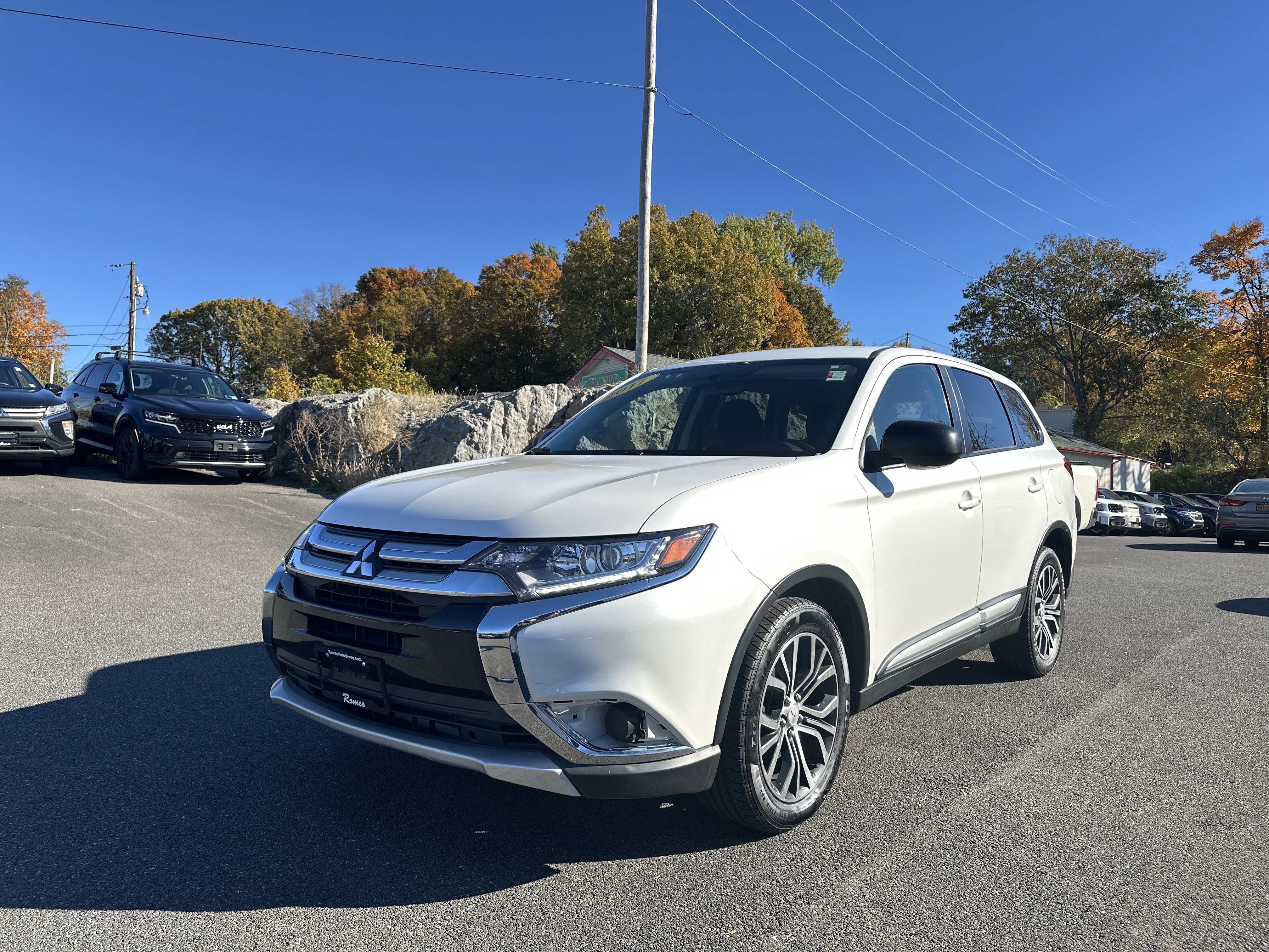 Used 2017 Mitsubishi Outlander ES